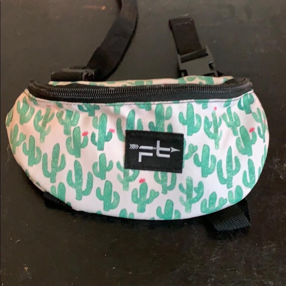 Fallon Taylor Cactus Saddle Sack